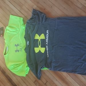 Mens under Armour size medium shirts